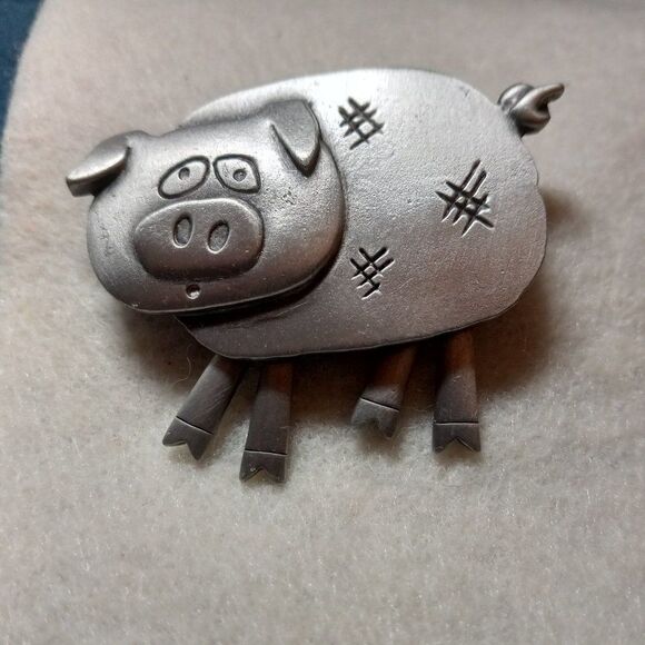 Vintage JJ Pig moving legs brooch - Picture 1 of 3